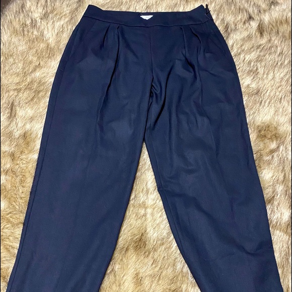 Women’s front pleated trouser  beautiful for any style - Picture 2 of 2